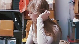 良家无套内射 极品颜值红唇美女 吃饱喝足回酒店开操 互舔口交骑乘抱着屁股操 抬腿侧入抽插